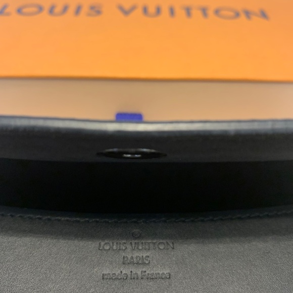 Louis Vuitton Woody Glasses Case - Picture 2 of 4